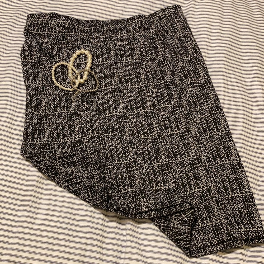 Avenue pencil skirt